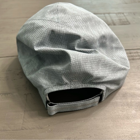 Lululemon Men’s Light Blue Running Hat Sz OS NWOT - Picture 3 of 7